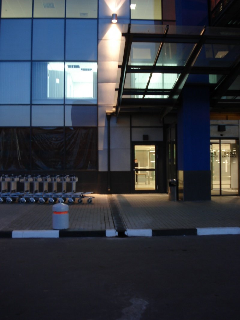 Терминал С аэропорта Шереметьево и парковка