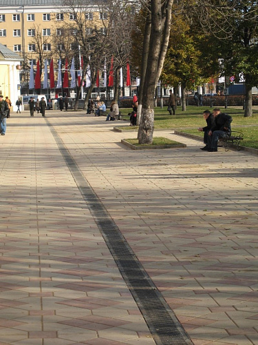 Аллея у площади Ленина в Рязани